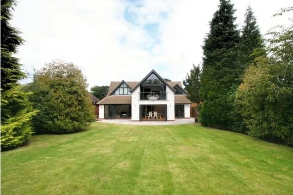Luxury House In Solihull Extérieur photo